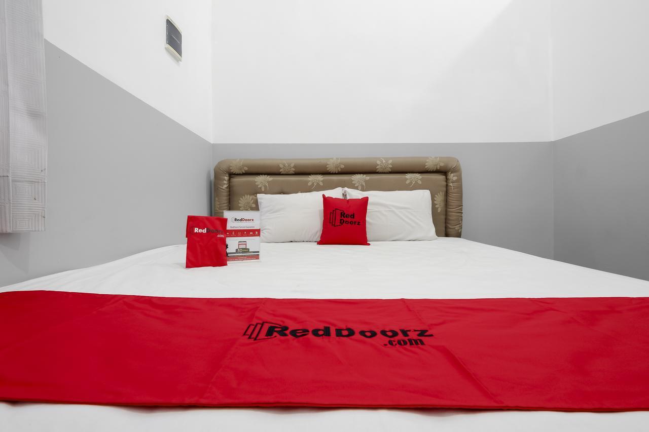 Reddoorz @ Prambanan Timur Raya Semarang Exterior foto