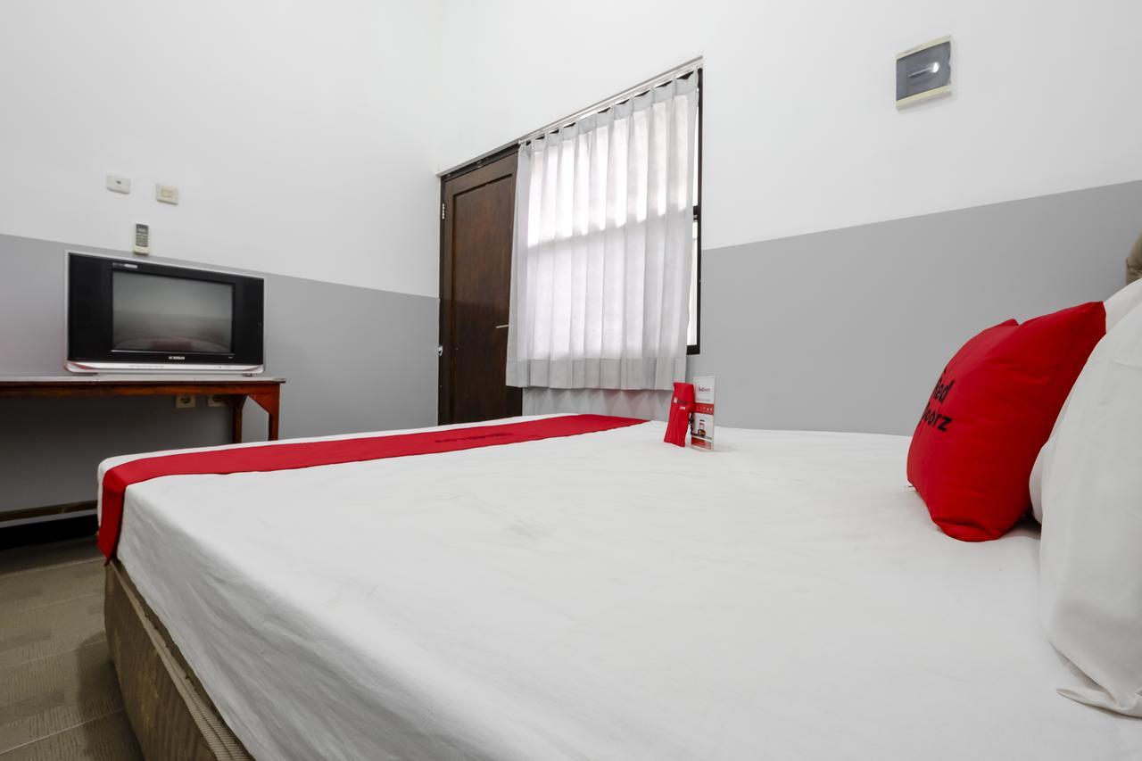 Reddoorz @ Prambanan Timur Raya Semarang Exterior foto